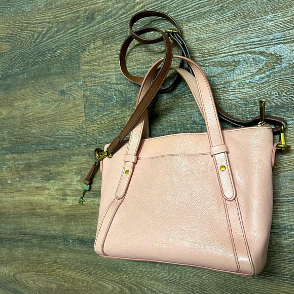 Fossil Pink Leather Tote Bag- EUC 2 straps smaller size - Picture 11 of 11